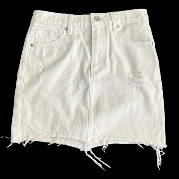Lucky brand Old Favourite mini white denim distressed jean skirt size 24 - Picture 1 of 4